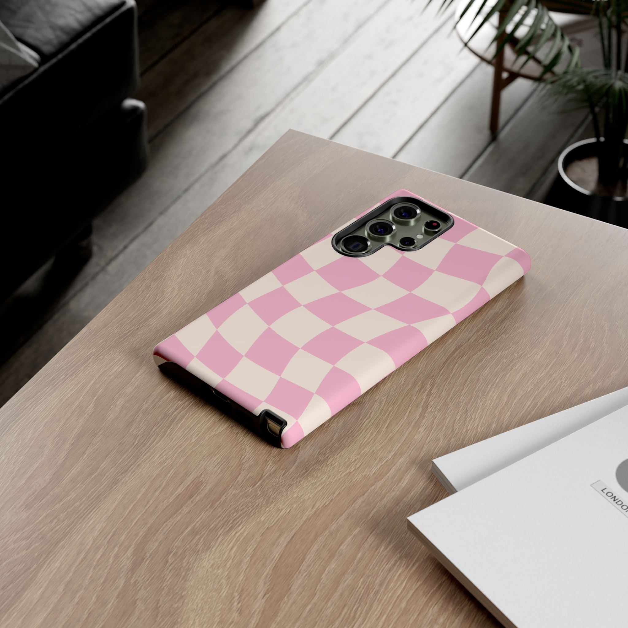 Pink Wavy Checker Tough Phone Case
